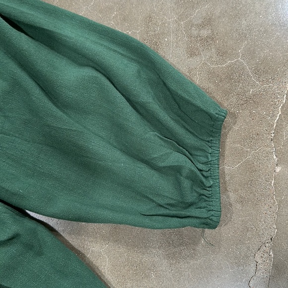 Green Pleated Square Neck Top - Picture 4 of 4